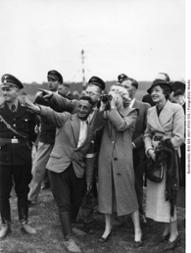 Anny Ondra erwartet Schmelings Rückkehr aus den USA nach seinem Sieg im Boxkampf gegen Joe Louis, 26. Juni 1936