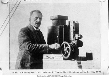 Max Skladanowsky mit seinem Bioskop.