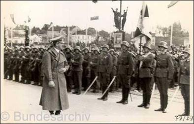 Einmarsch in Österreich, März 1938, Truppenparade