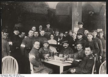 Wachmannschaft im Hotel Eden, Berlin, Januar 1919
