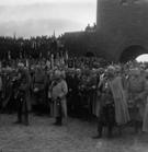 Am 18. September 1927 weihte der Reichspräsident Paul von Hindenburg das Tannenberg-Denkmal bei Hohenstein in Ostpreußen ein.